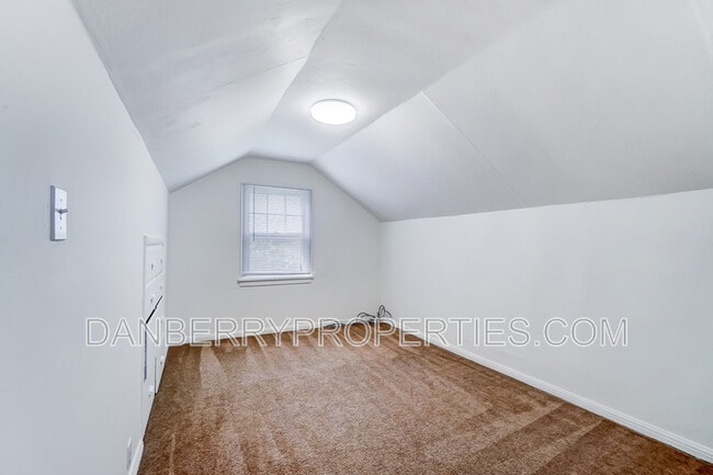 Building Photo - 1132 Brookley Blvd