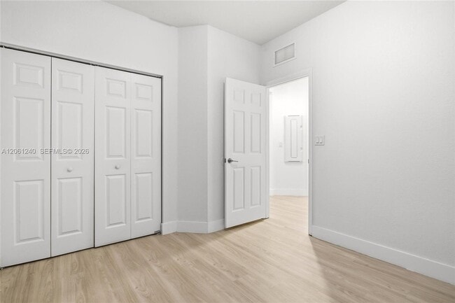 Building Photo - 3430 W 106th Terrace