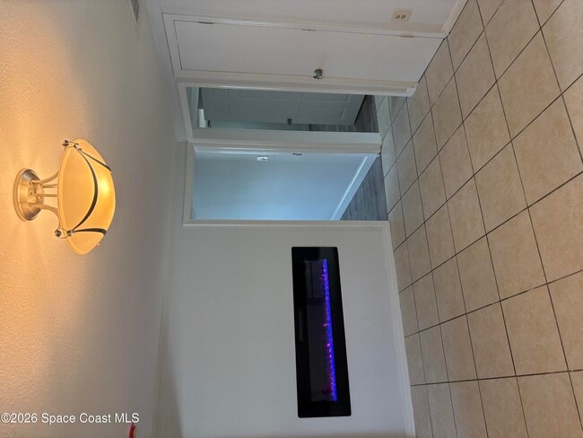 Building Photo - 313 Oleander Pl