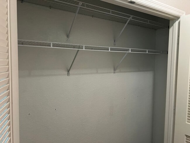 Building Photo - Spacious 3BR/2BA Gated Condo with Resort-Style Amenities!