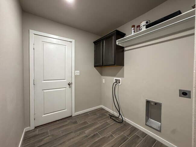 Building Photo - 1212 Ash St