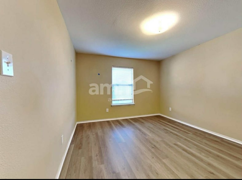Building Photo - 3845 Cane River Rd