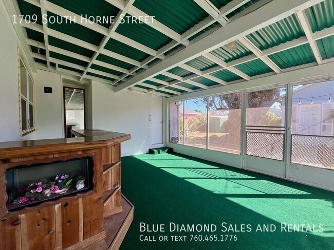 Building Photo - 1709 S Horne St