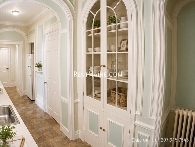 Building Photo - 97 Broadway