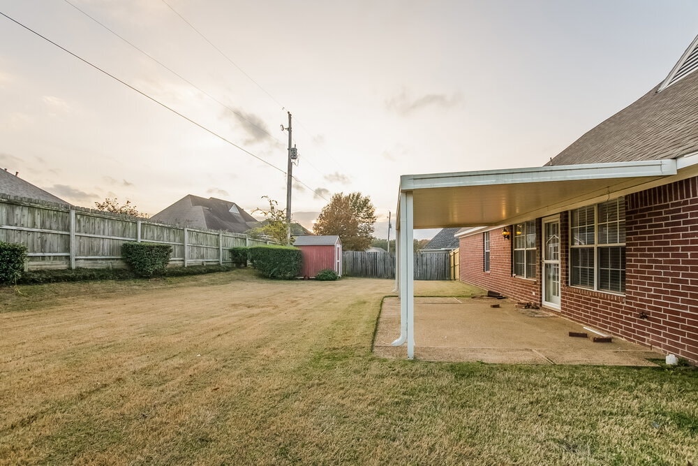 Building Photo - 9893 Farmyard Dr