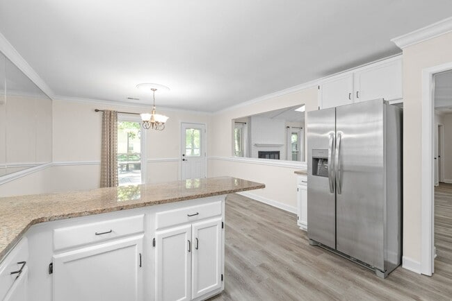 Building Photo - (Coming Soon) Beautiful Ranch Home in South Charlotte