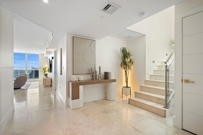 Building Photo - 1830 S Ocean Dr