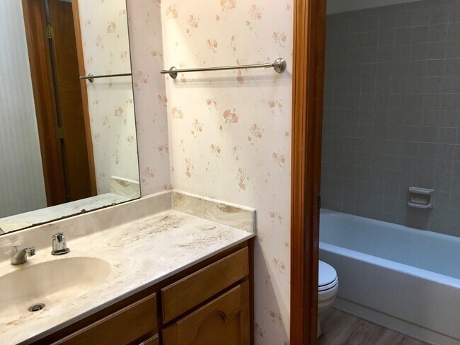 Building Photo - Heritage Hills Rental