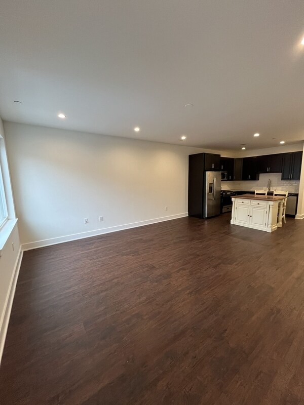 Primary Photo - 1219 N 5th St