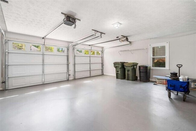 Building Photo - 745 Princeton Mill Run