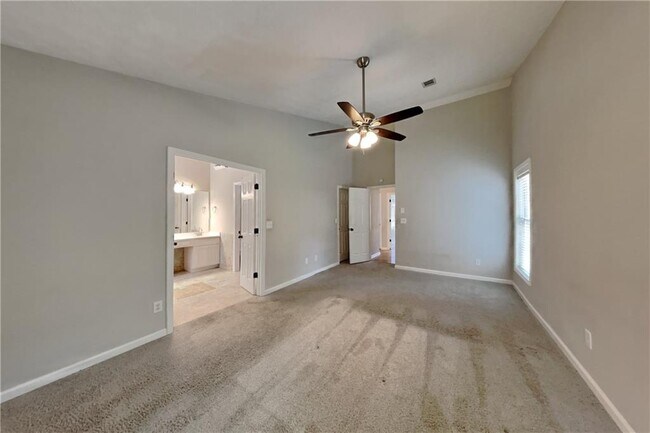 Building Photo - 1325 Cedar Oak Ln