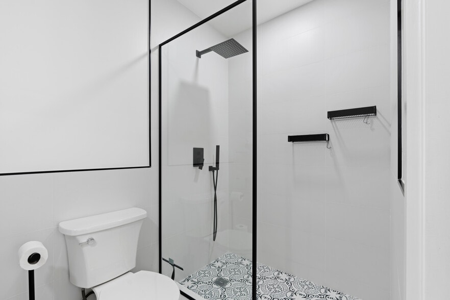 Building Photo - 39 East Rd