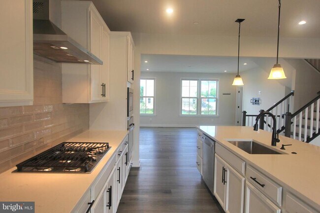 Building Photo - 3302 Treviso Ln