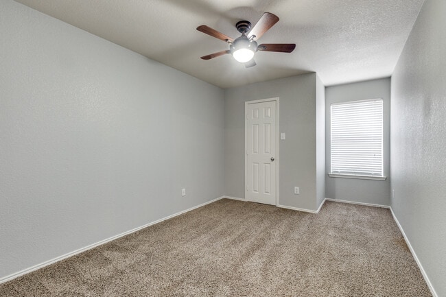 Building Photo - 1201 Roping Reins Way