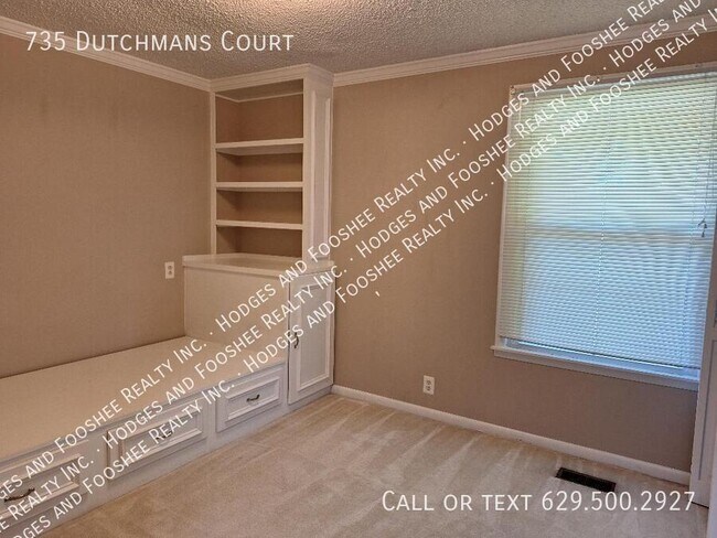 Building Photo - 735 Dutchmans Ct