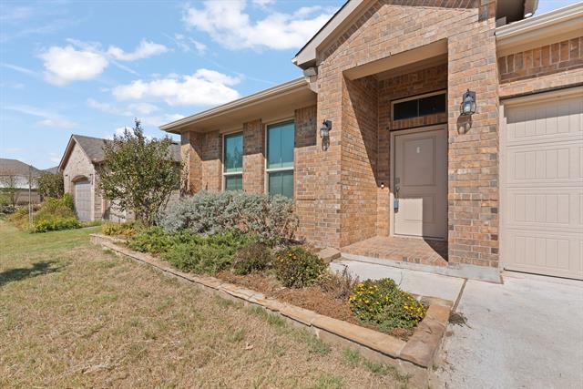Building Photo - 1402 Fremont Trl