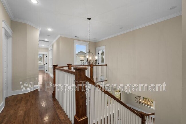 Building Photo - 311B 54th Ave N
