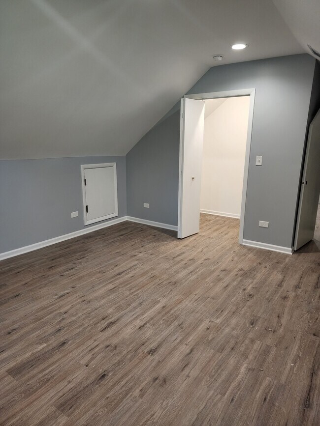 Building Photo - 17227 Fisk St