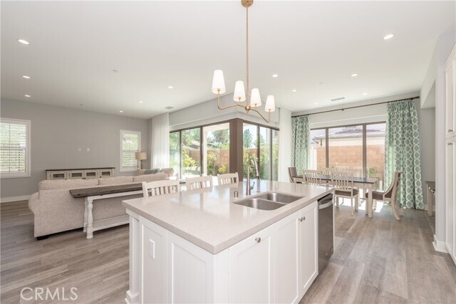Building Photo - 119 Plum Lily