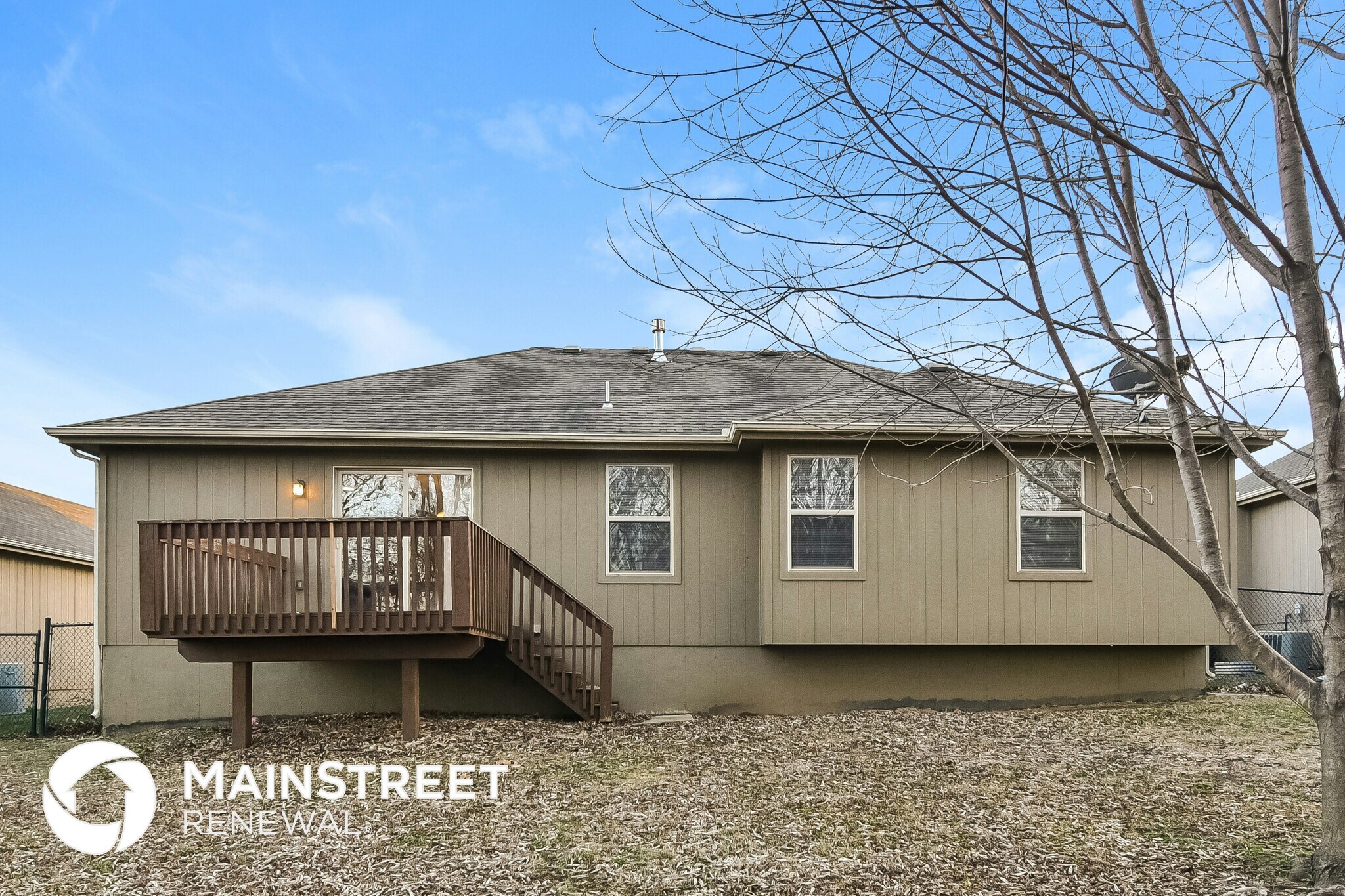 Building Photo - 1602 NW Hilltop Ln