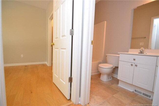 Building Photo - 313 Gooseberry Dr