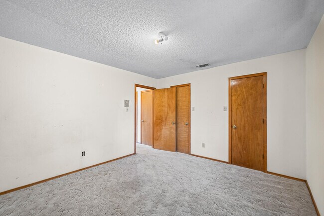 Building Photo - 5206 95th St