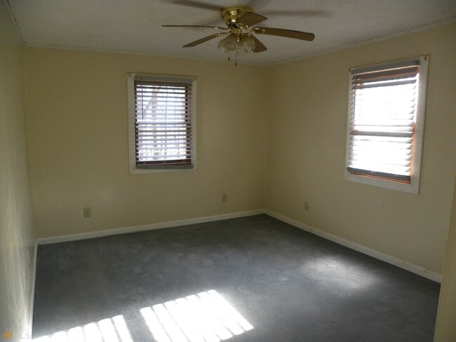 Building Photo - 2445 Wynn Lake Rd