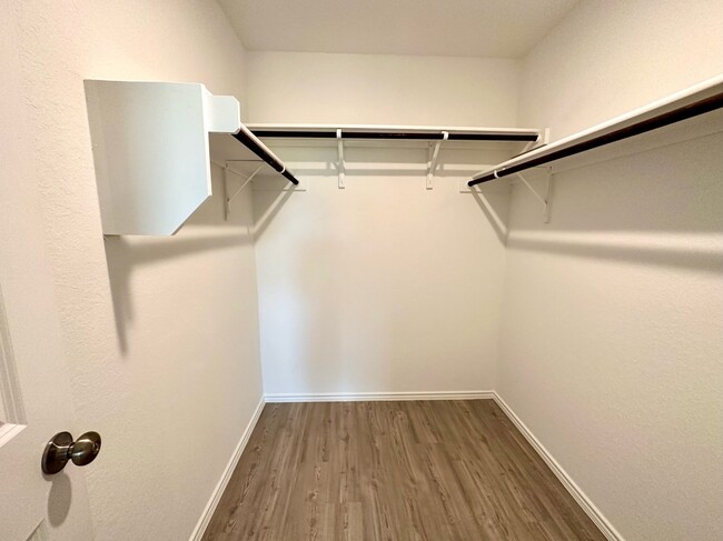 Master Bedroom Closet - 211 Presidio Pl