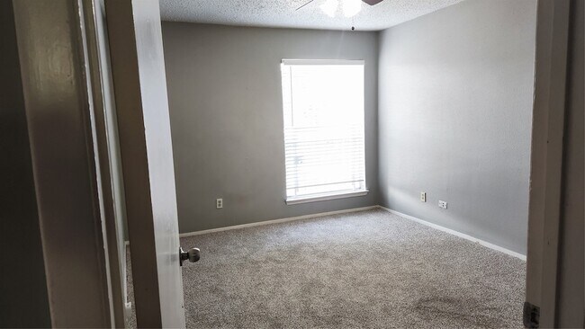 Building Photo - 7313 Gulf Fwy