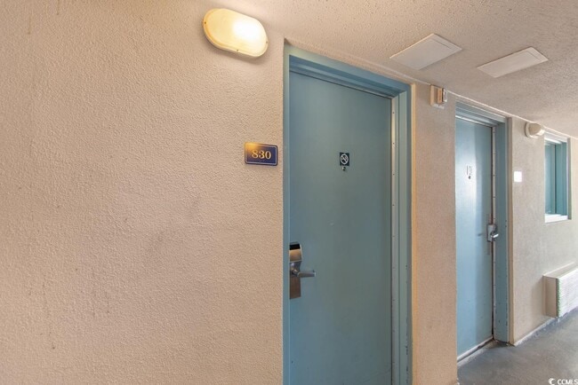 Building Photo - 2300 N Ocean Blvd