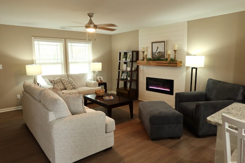 Building Photo - 212 Tuscany Cir