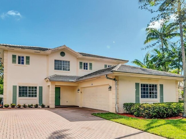 Building Photo - 308 NW 17th Terrace