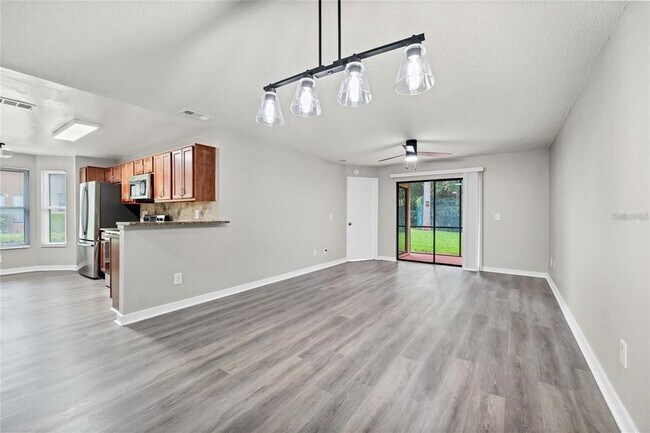 Building Photo - 7865 Sugar View Ct