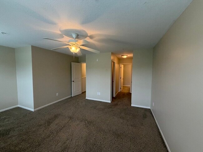 Building Photo - 150 80th St