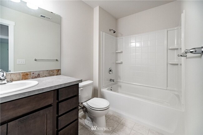 Building Photo - FOR RENT | South Hill / Puyallup Rainier Ridge Community