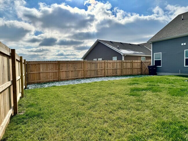 Building Photo - 6093 Arbor Wds Wy
