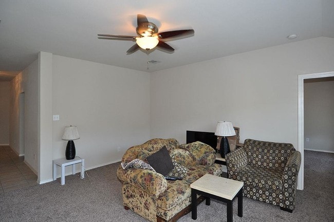 Building Photo - 22852 Lantern Hills Dr