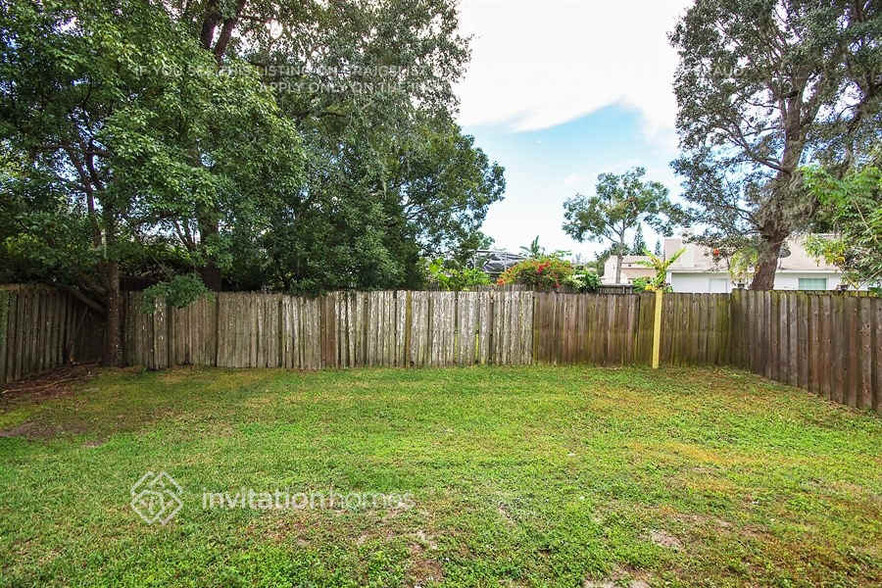 Building Photo - 9472 Brackin St