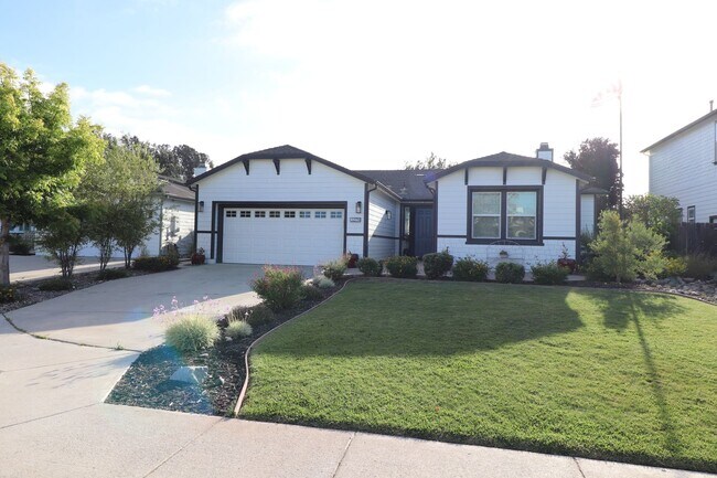 Building Photo - 5279 Sycamore Creek Ct