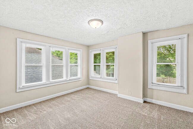 Building Photo - 4248 Carrollton Ave