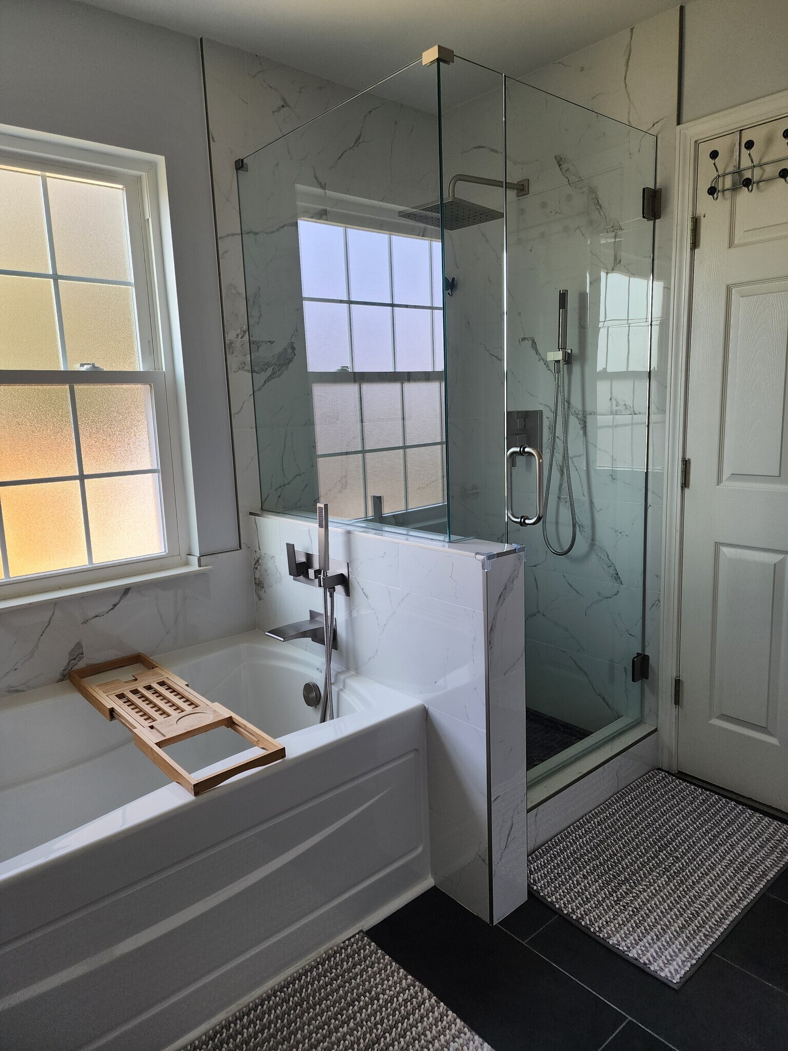 Master Bathroom - 1 Longspur Ct