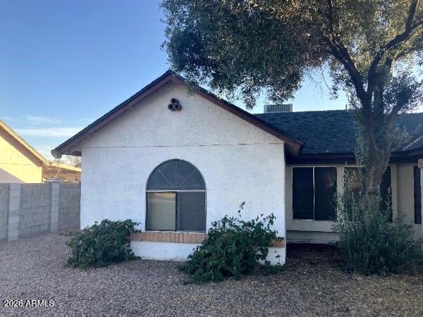 Building Photo - 8921 W Palo Verde Ave