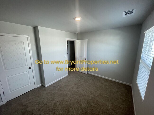 Building Photo - 1531 Rosewood Dr