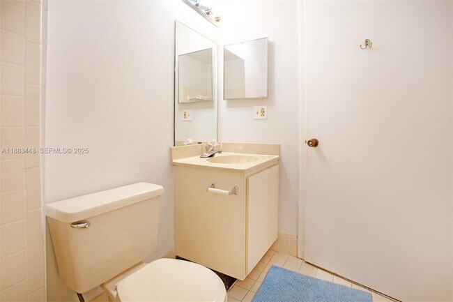 Building Photo - 9431 Boca Cove Cir