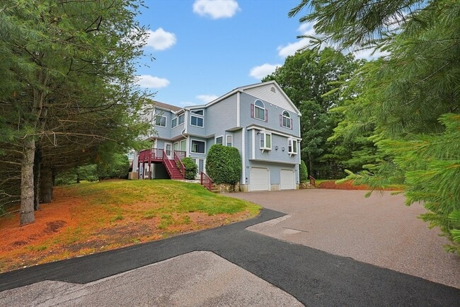 Building Photo - 3103 Maple Brook Rd