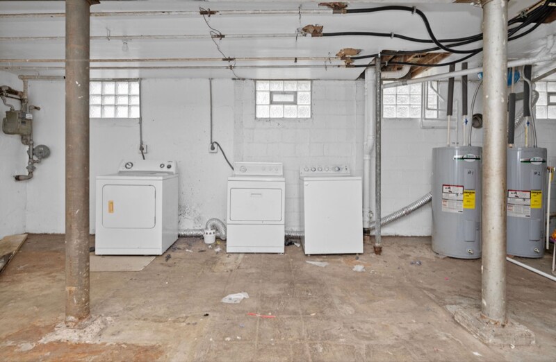 Building Photo - 1806 Dale Rd