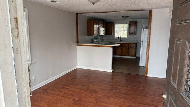 Building Photo - 2100 Patch St