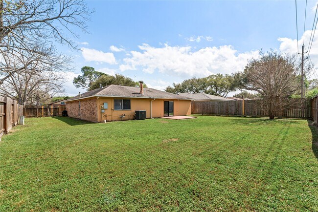 Building Photo - 710 Cascade Creek Dr