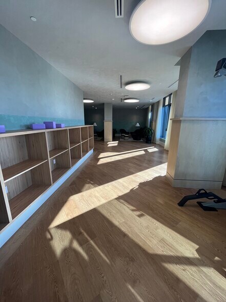 Building Photo - 70 NW 28th St