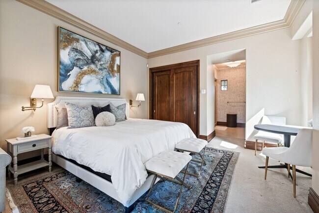 Building Photo - 75741 Via Stia